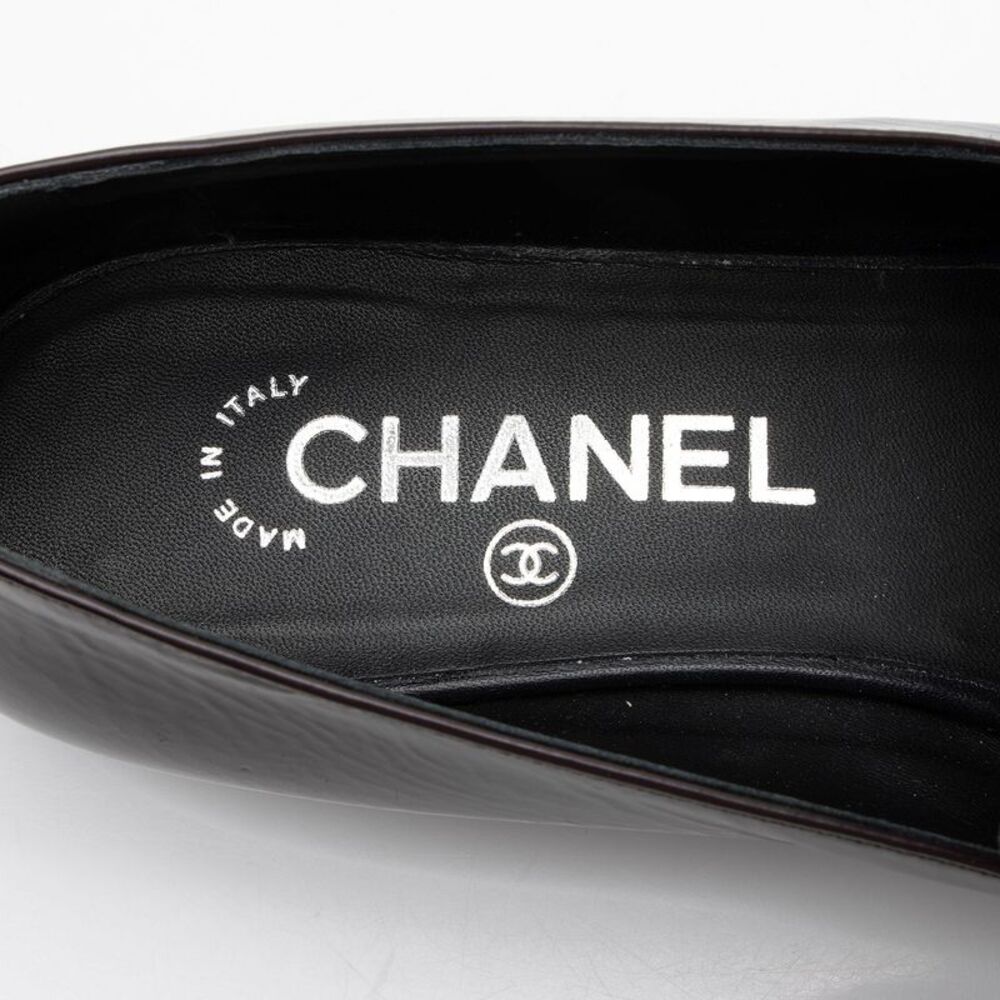 Chanel Crackled Goatskin CC Charm Cap Toe Loafers - Picture 7 of 8